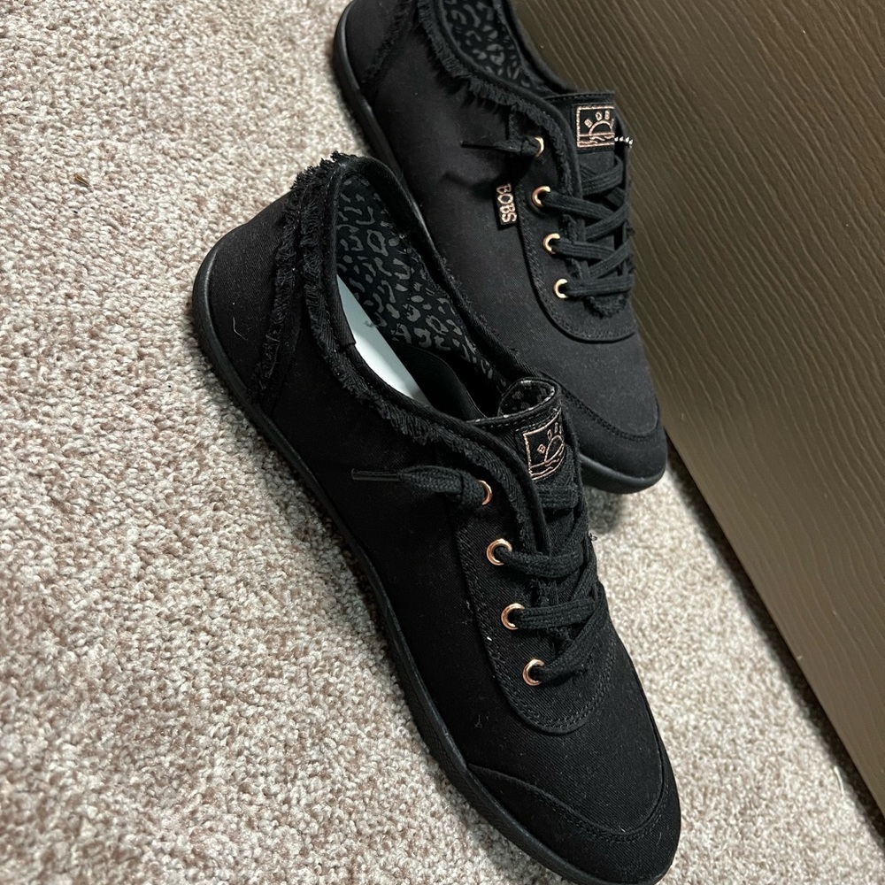 Bobs by Skechers - black - size 11